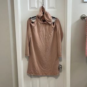 Long sleeve- hooded dress (pink)